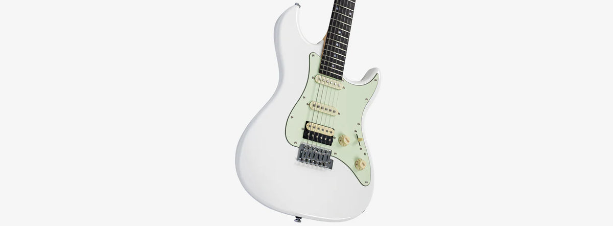 Sire Larry Carlton X1 WHITE SATIN