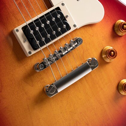 Cort Classic Rock CR100 Cherry Red Sunburst